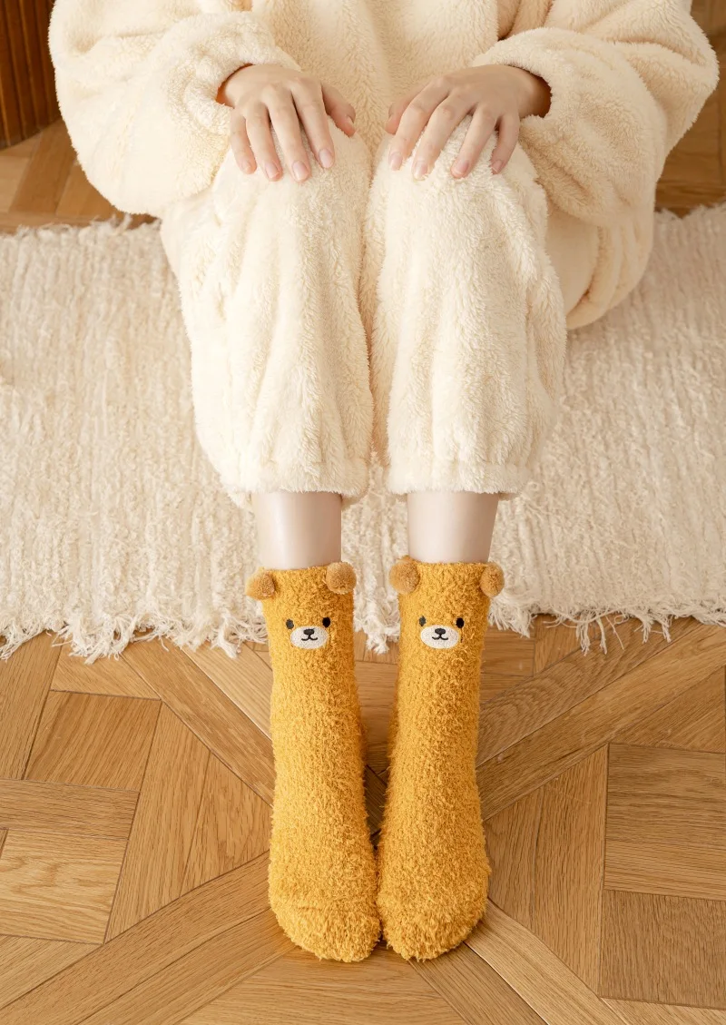 4 Paar 3D Flauschige Damensocken mit Bären-Kawaii-Tiermuster, Dicke Fleece-Wärme-Socken im koreanischen Stil für Zuhause und zum Schlafen – Detail 9