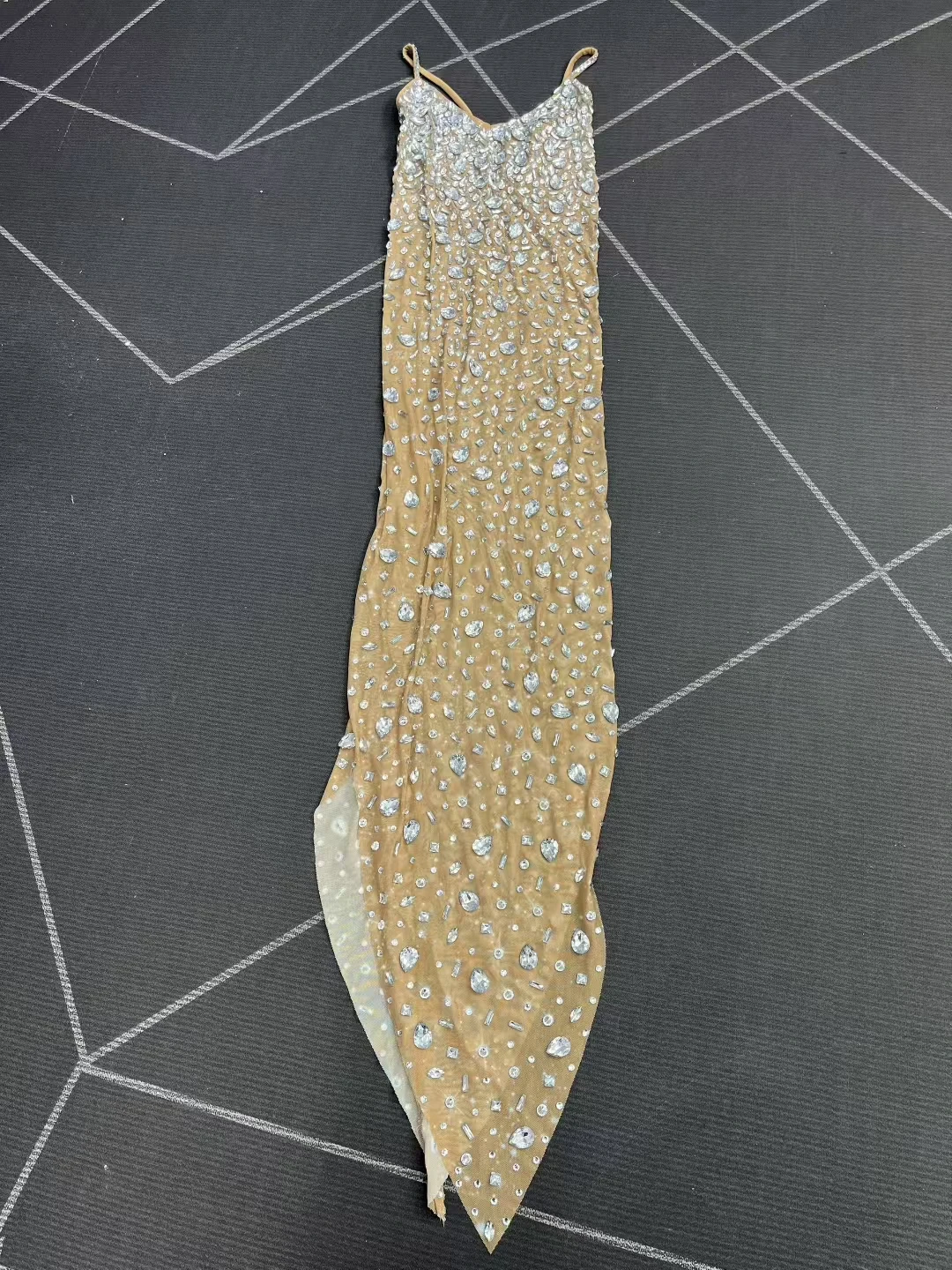 Xingshan Elegant Women High End Evening Dress Silver Diamond Perspective Mesh Strap Skirt Bar Celebrity Dancer Performance Dress