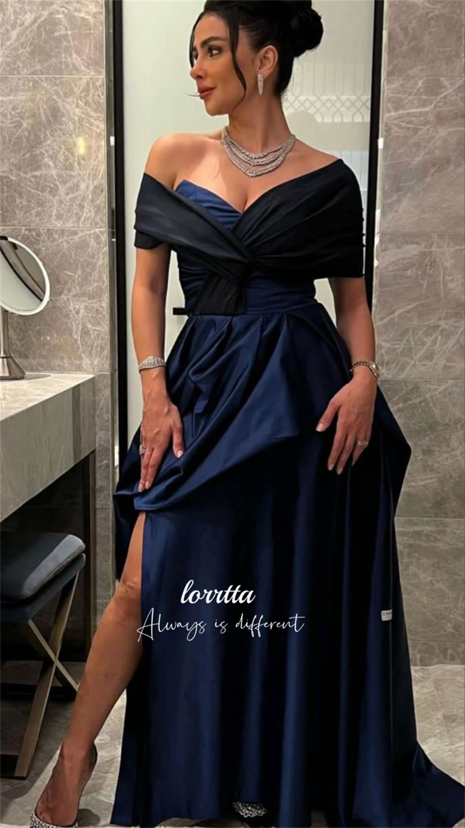 

Lorrtta Slit Navy Blue Ball Gown Satin Grace Evening Dress Eid Al-fitr Formal Dresses With Long Sleeves Robe De Soiree Femmes