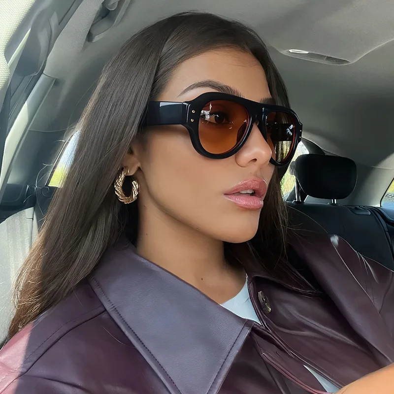 

Large Frame Aviator Sunglasses Women Fashionable Rivet Sunglasses Men Ins Pop Punk Glasses Outdoor Driving Sunglasses UV400