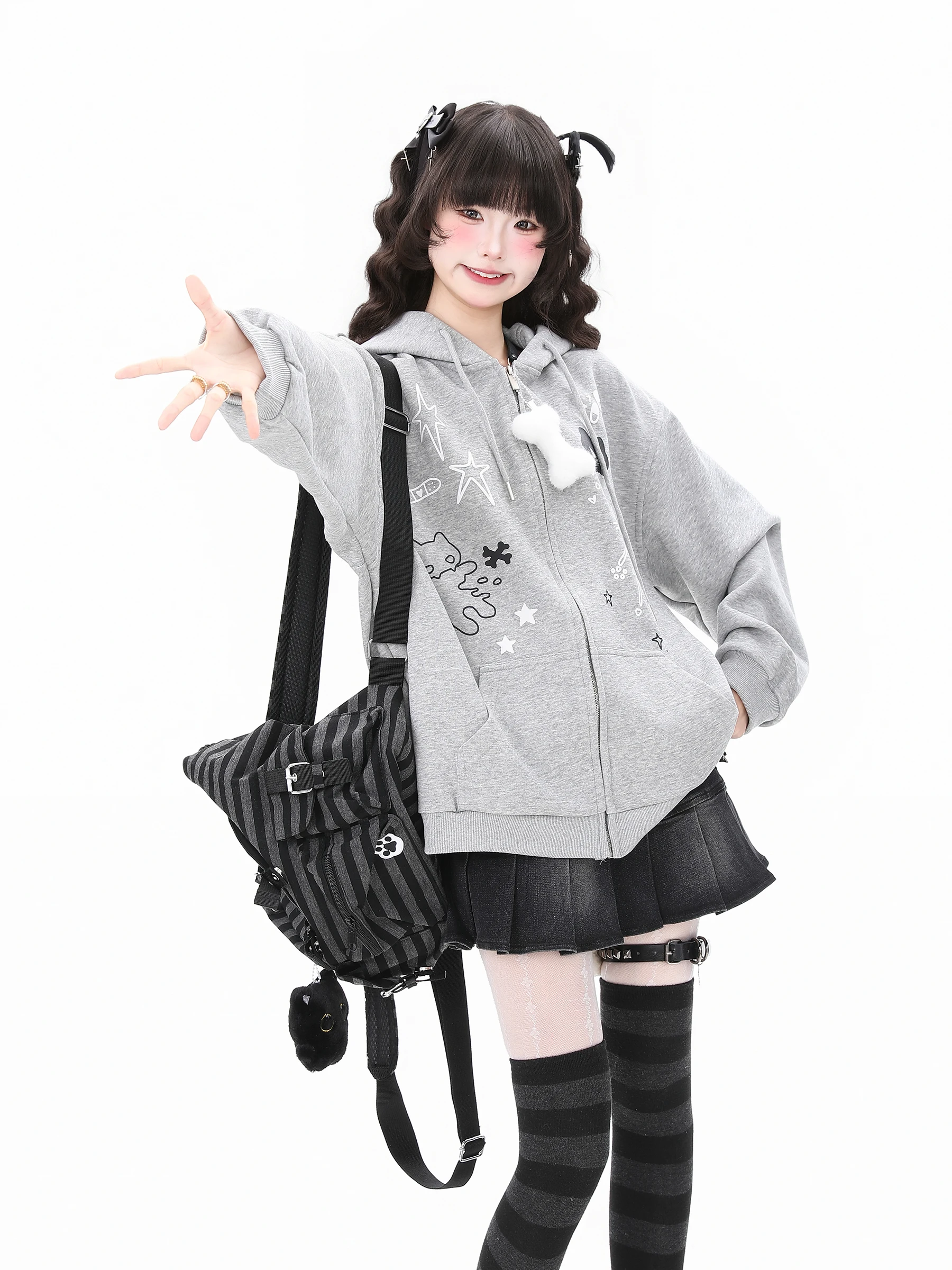 2025 Spring and Autumn New Japanese Style Cute Gray and Black Cat Print Loose Casual Hooded Sweatshirt Cardigan Jacket