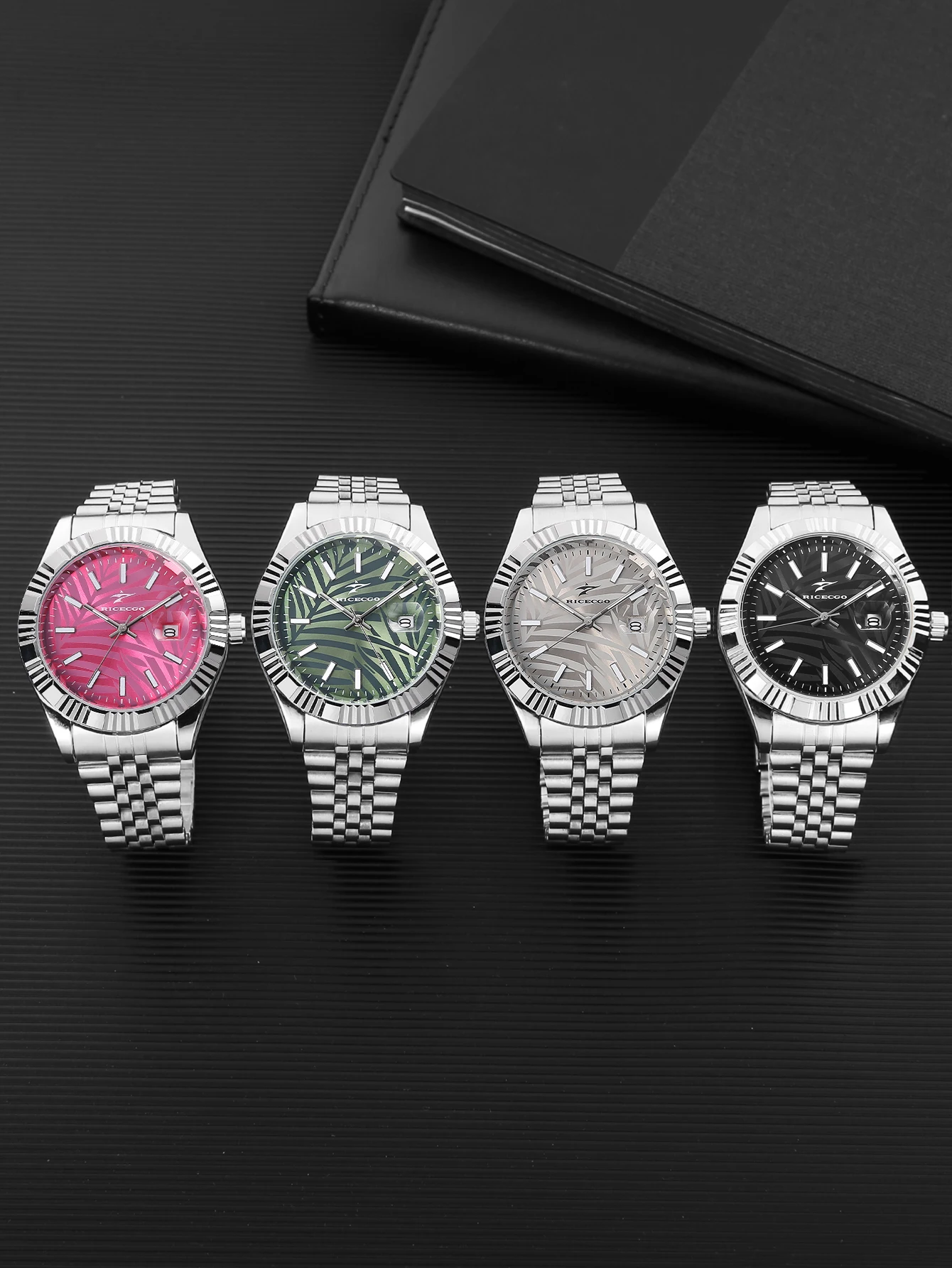

Ricecgo Men's Stainless Steel Quartz Watch, Maple Leaf Pattern Dial Calendar Business Watch Men's Luxury Gift