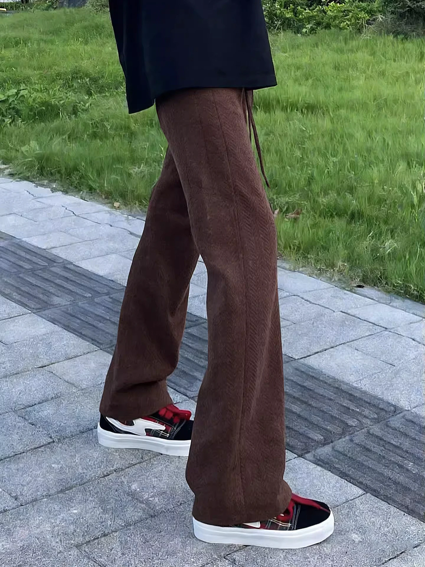 

Men's Fce Lined Straight Leg Micro Flare Sweatpants Brown Caramel Color American Sport Wheat Spike Pattern Casual Pants