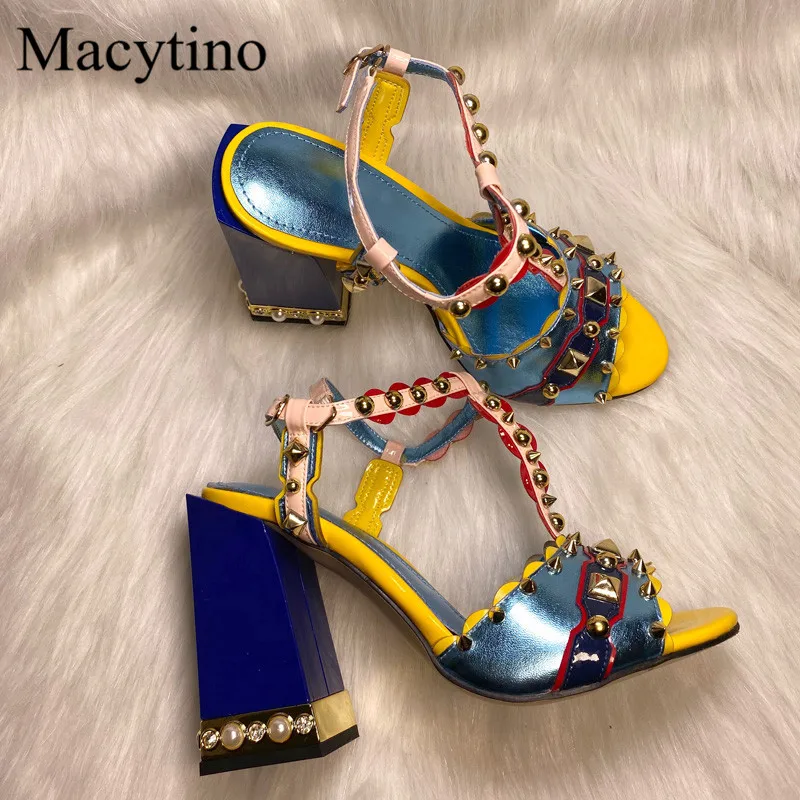 Stud T-strap Design Ladies High Heel Sandals Round Toe Chunky Heel High Heel Sandals Fashion Party Sandals