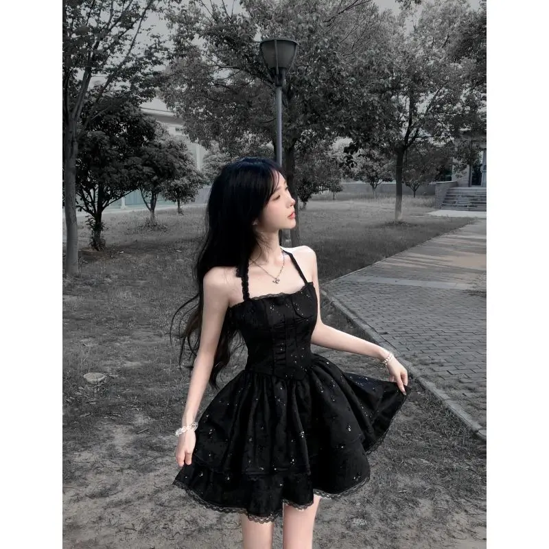 Mulheres sem alças vestido preto verão estilo gótico em camadas saia de malha fino ajuste elegante estrela bordado festa mini roupas estéticas