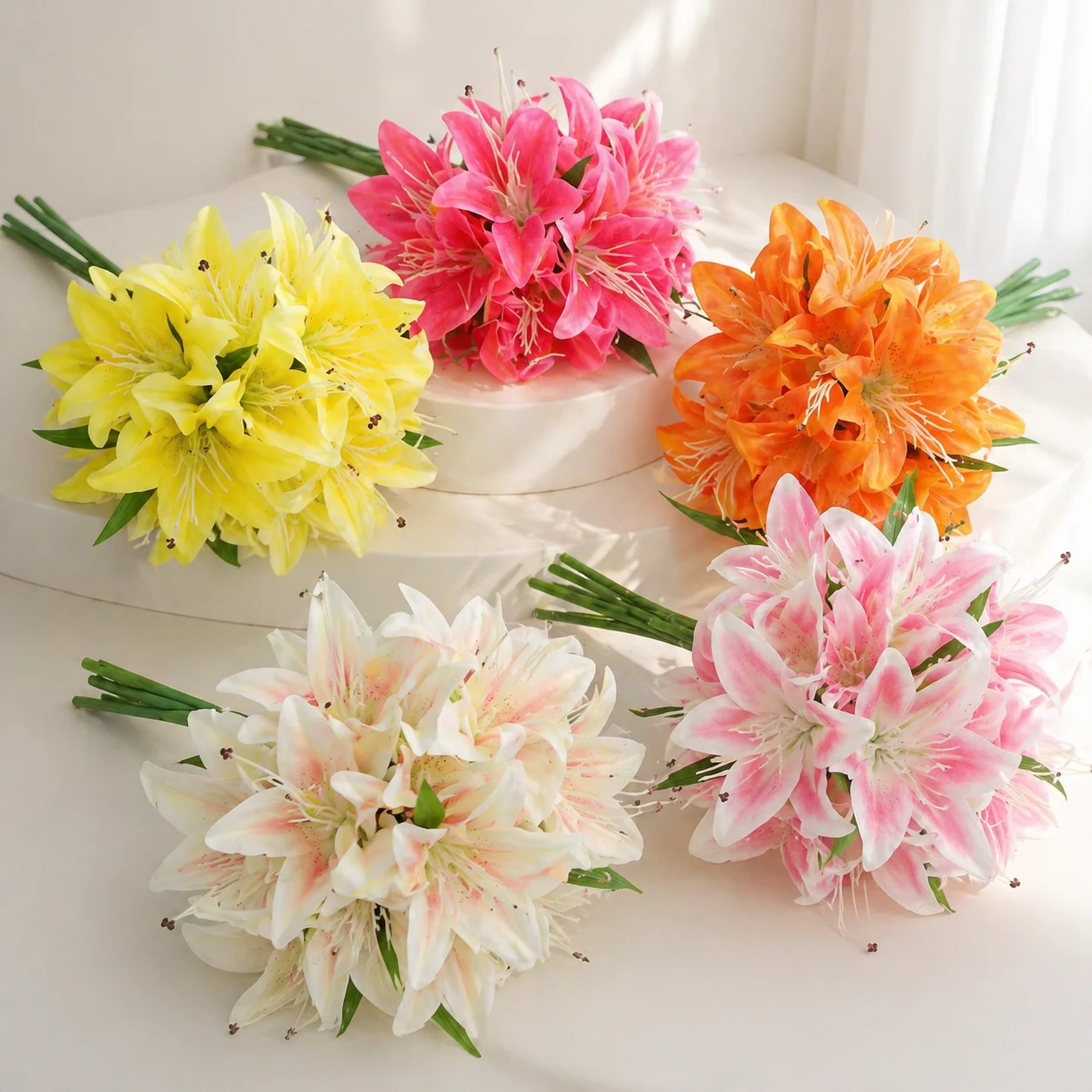 33 cm Künstlicher Lilienstrauß 3D-Gedruckte Realistische Lilien-Blumen für Wohnzimmer Schlafzimmer Arbeitszimmer Neujahr Heimdekoration – Detail 1