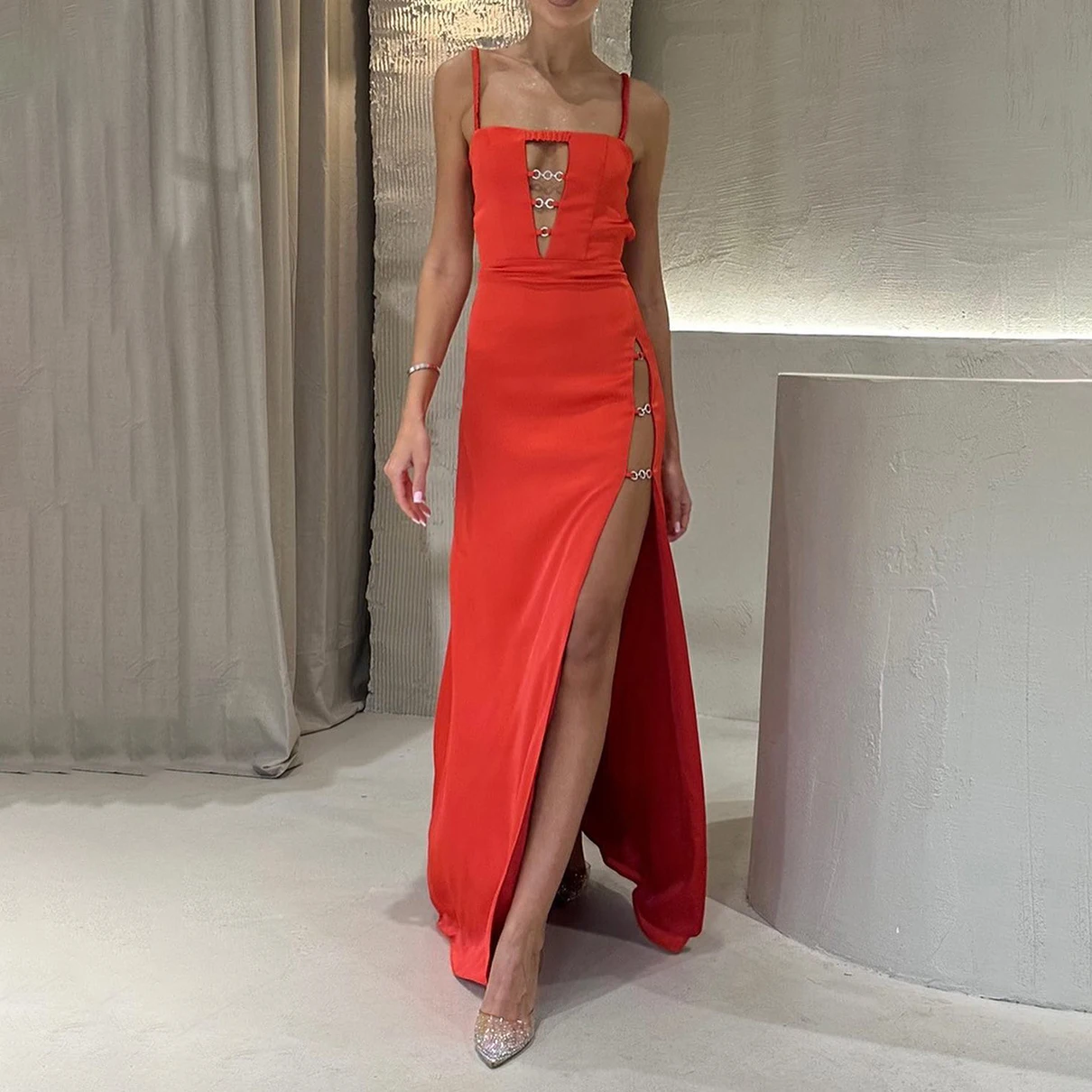 

Verngo Red Spaghetti Straps Women Evening Dresses Side Slit Sexy Cut-out Prom Gown Sleeveless A Line Dresses For Formal Occasion