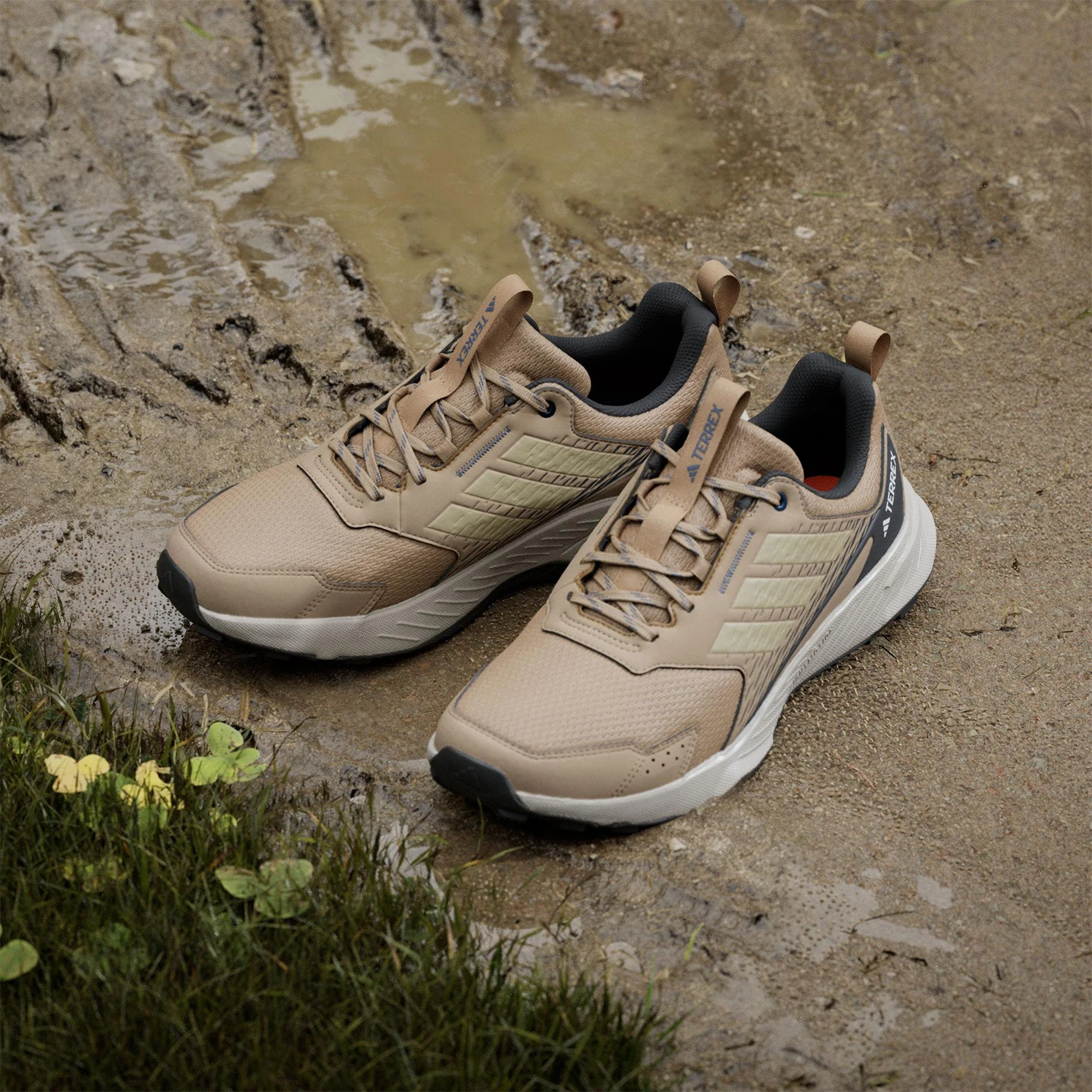 

Adidas genuine TRACEFINDER 2 Men's Trail Outdoor Running Shoes JR5279