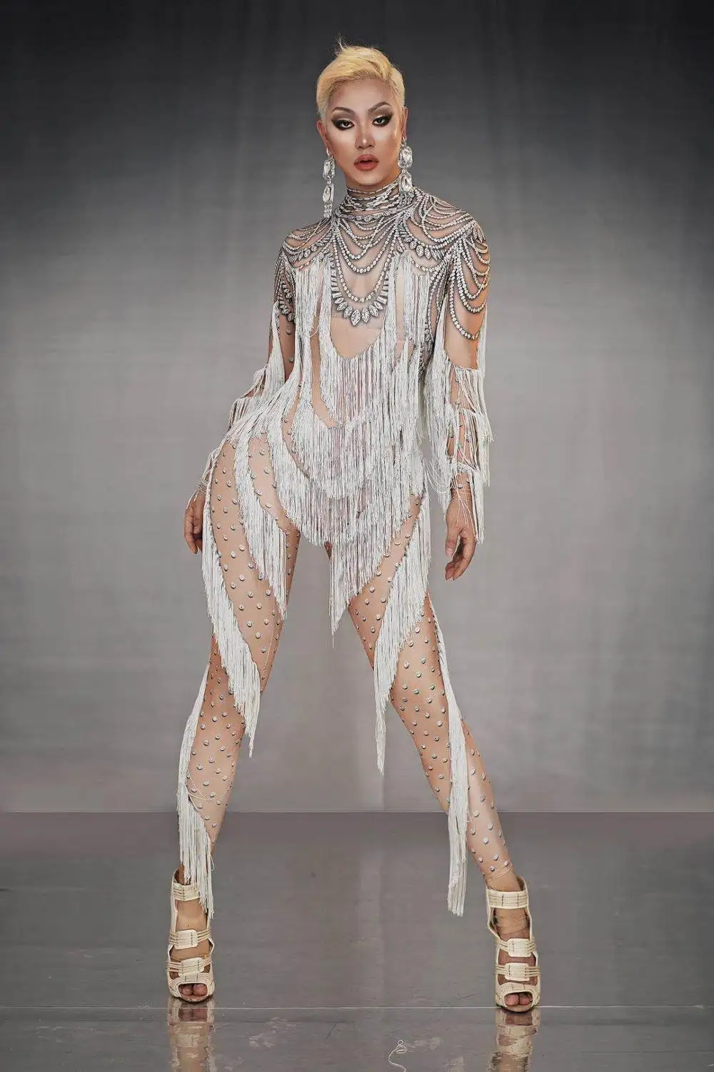 Kobiety frędzle kombinezon Romper z długim rękawem Tassel Latin kostium taneczny Clubwear strój na imprezę występ na scenie ubrania dla kobiet
