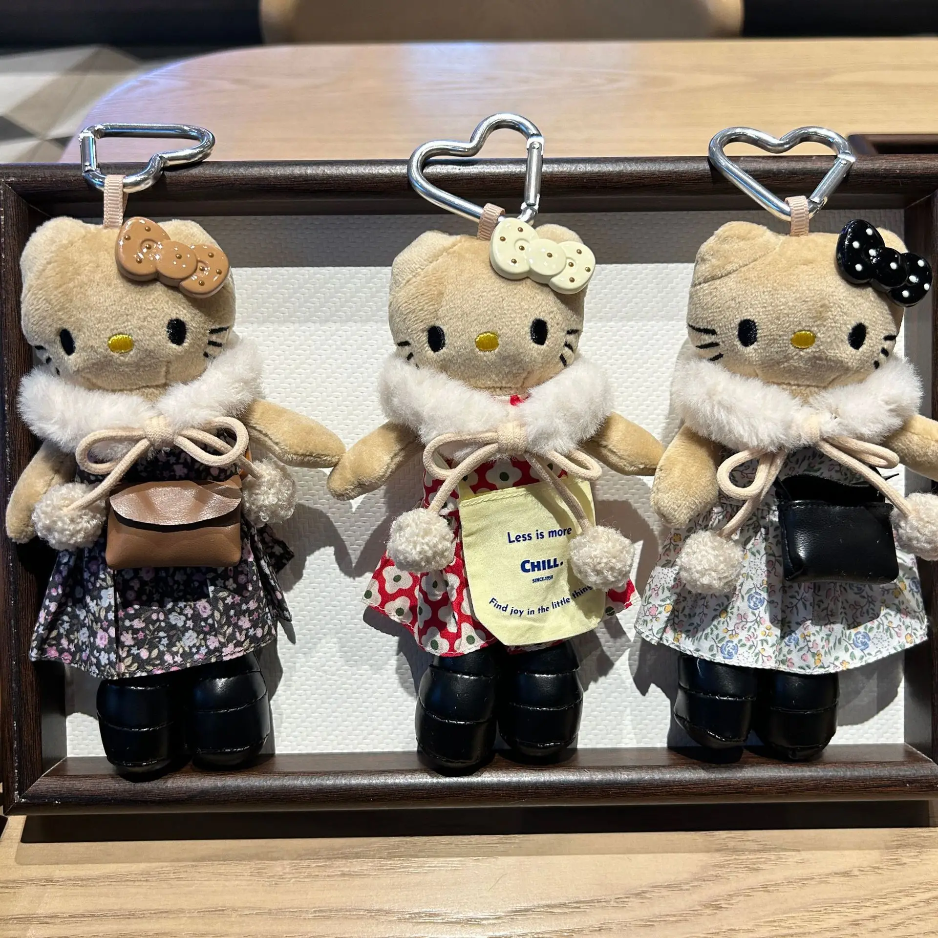 لطيف طويل الأرجل KT غامض الكرة الأزهار تنورة ألعاب من نسيج مخملي حقيبة سلسلة المفاتيح ملحق هدية #1