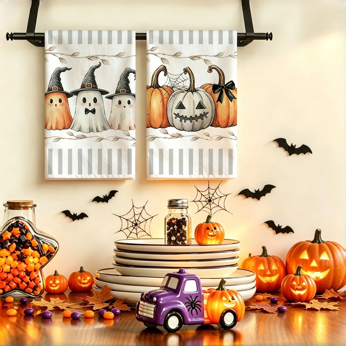 2pcs Halloween Grey Striped Pumpkin and Ghost Pattern Towel Set, 15.7x23.6-inch Multi functional Kitchen Towels