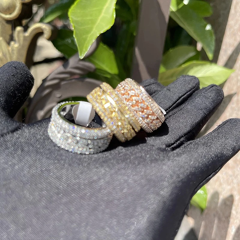 

Хип-хоп 5A + CZ Stone Paved Bling Ice Out Вращающиеся декомпрессионные круглые кольца на палец Мужские рэперские ювелирные изделия Золото Серебро Цвет