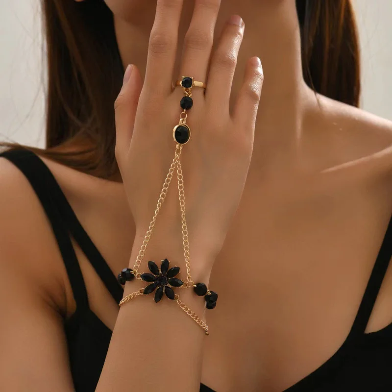 Light Luxury Black Zircon Flower Connected Finger Ring Bracelets For Women Red Green Flowers Link Chain Bracelet Party Jewelry