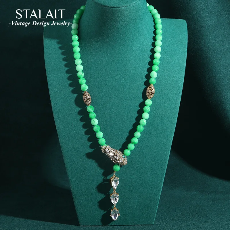 

Vintage Green Glazed Snake Necklace Pendant Water Drop White Crystal Head Bohemian Rhinestones Luxury Jewelry Designers Wedding