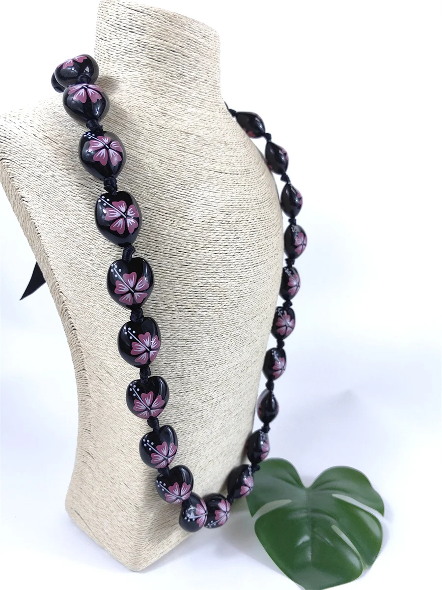 Hot Sale Hibiscus Flower Kukui Nut Necklace Hawaiian  Necklace  Flower Necklace for Hula Dance Hawaii Party Garland