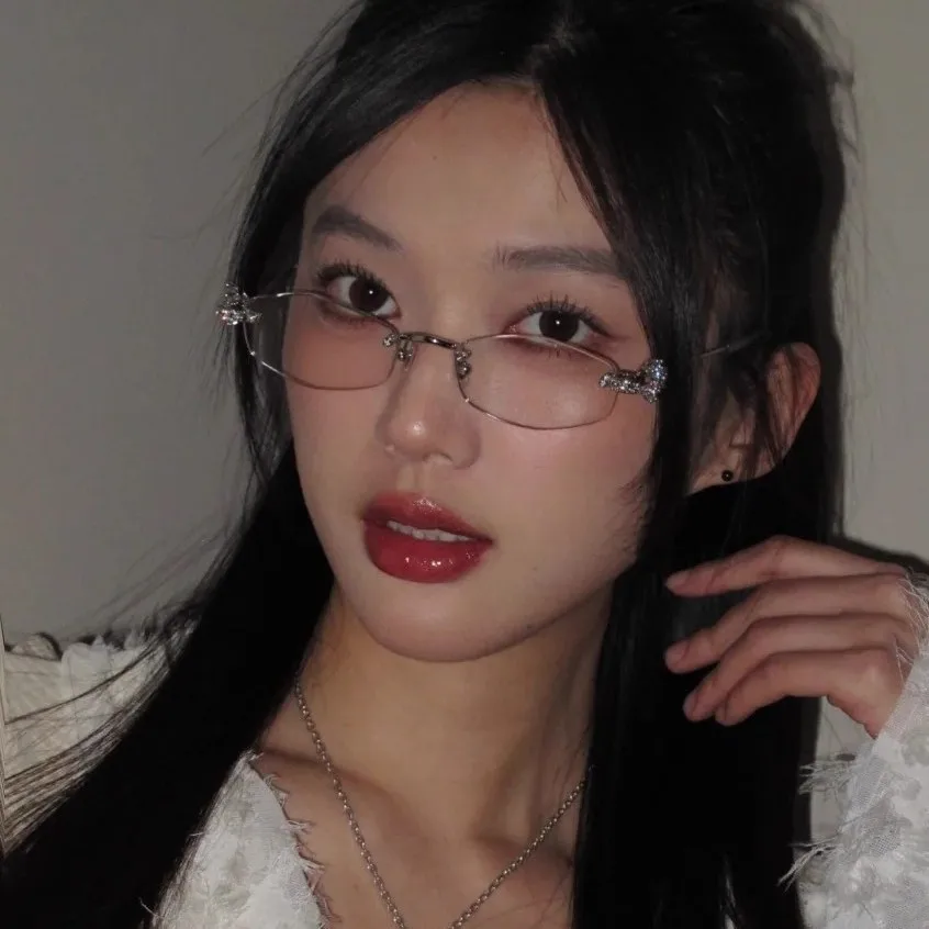 

Безрамные солнцезащитные очки, инкрустированные бриллиантами, серебряные многоугольные солнцезащитные очки Pure Desire, сверхлегкие простые очки Ins Tiktok, популярные