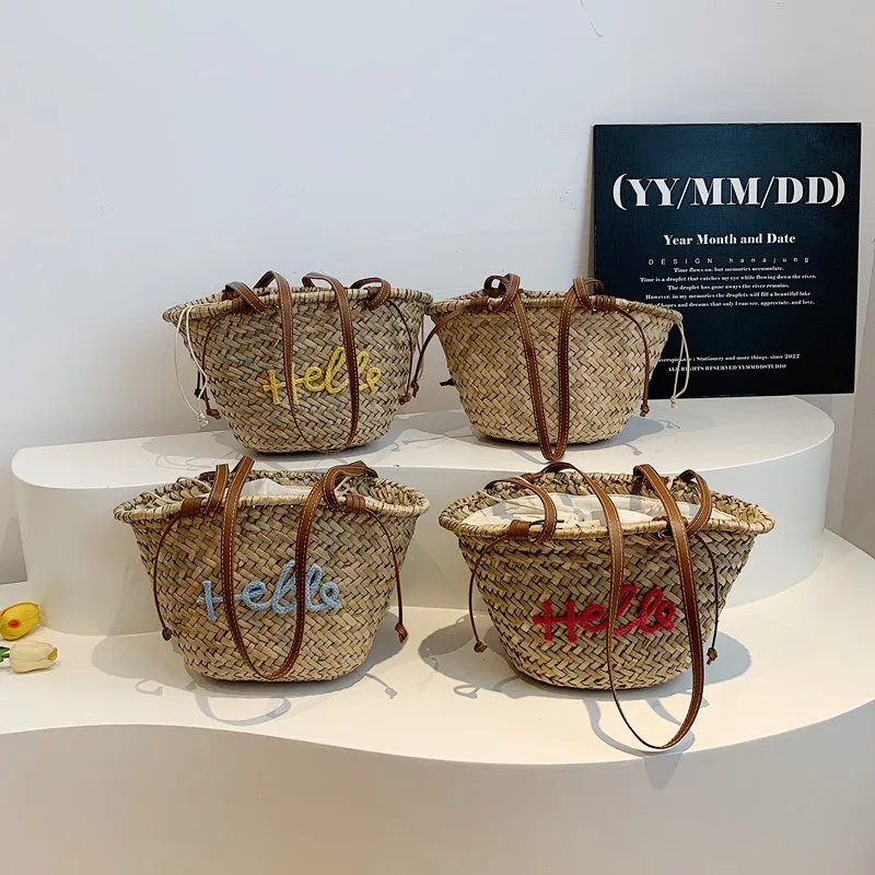 

High Quality Women Straw Handbags Fashion Ladies Shoulder Messenger Bags Casual Female New Big Weave Beach Tote Bags for Women