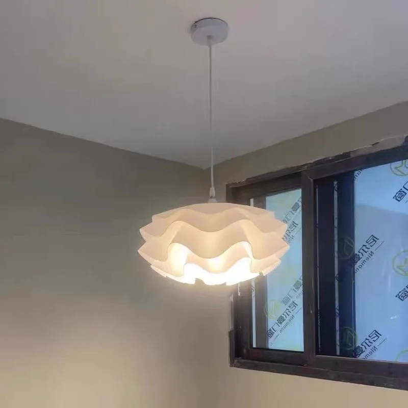 Nordic Creative Bedroom Net Red Pendant Lamps Romantic Warm Girl Lighting Restaurant Petal Chandelier Lights Home Decor 85-265V