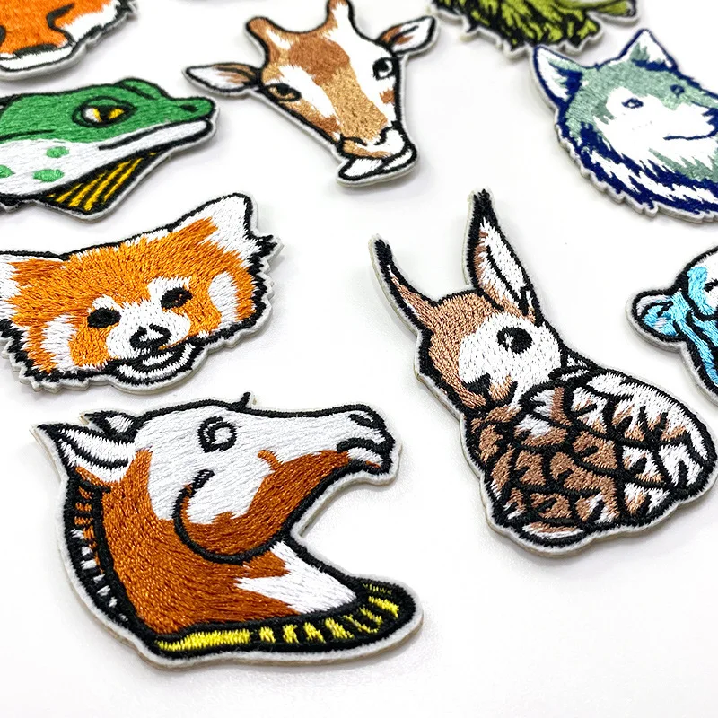 Fine Patch Wolf Foxes Bear Lion Embroidery Self-adhesive Patches For Clothing Thermoadhesive Patches On Clothes Jacket Stickers