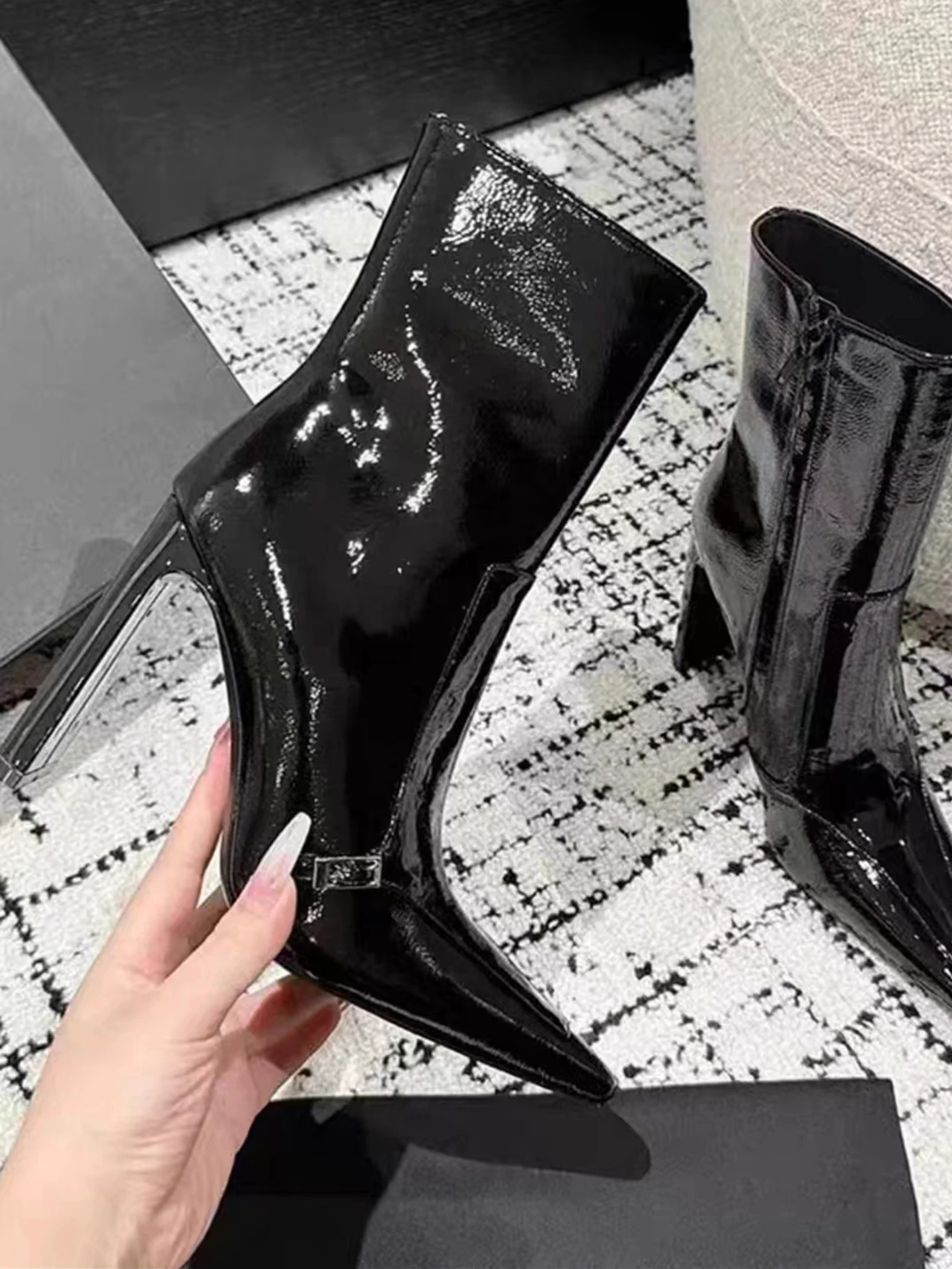 

Autumn and winter short boots, women's patent leather pointed high heels with velvet fashionable and versatile, black thick heel