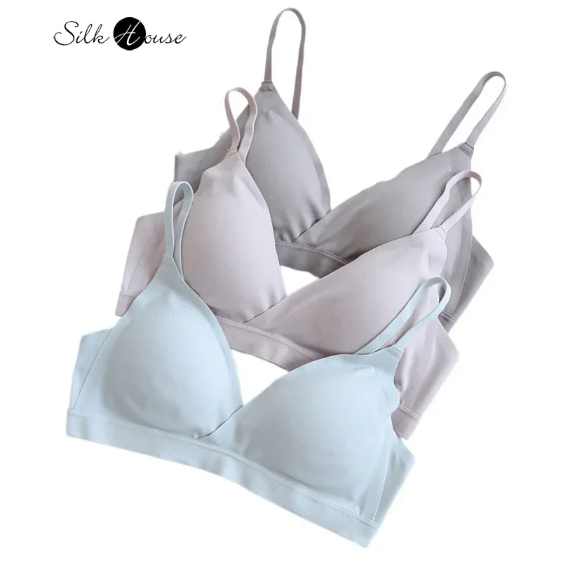 Spring/Summer New French Silk Underwear Triangular Cup Thin Bra with No Trace and Chest Cushion Natural Mulberry Silk Underwear