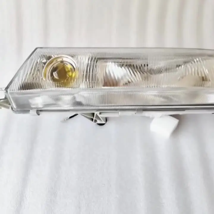 A Pair Car Headlamp For Toyota Mark II GX80 JZX81 LX80 YX80 1990