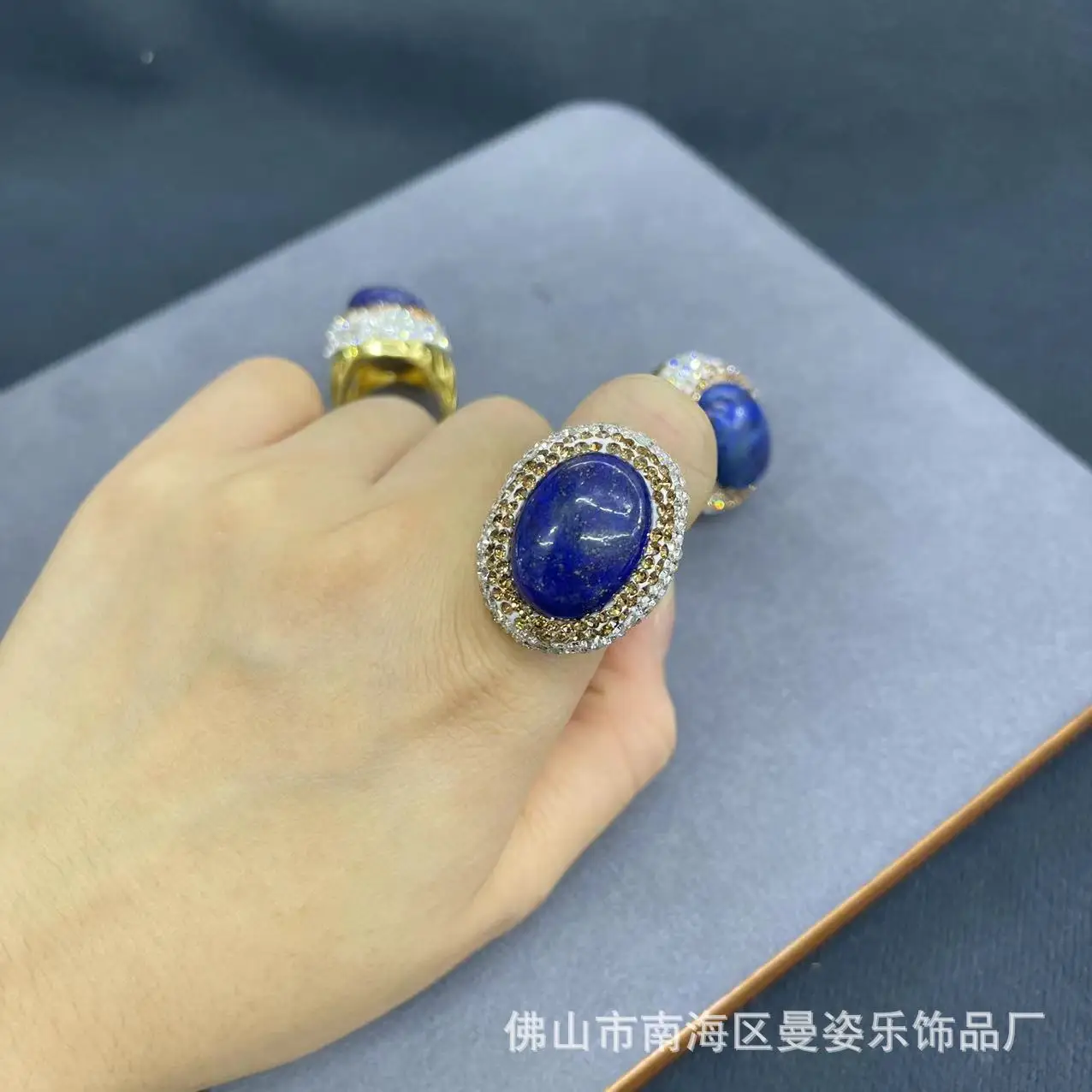 DIY accessories Natural cyanite European soft pottery craft inlaid with live ring, French personalized retro natural stone jewel