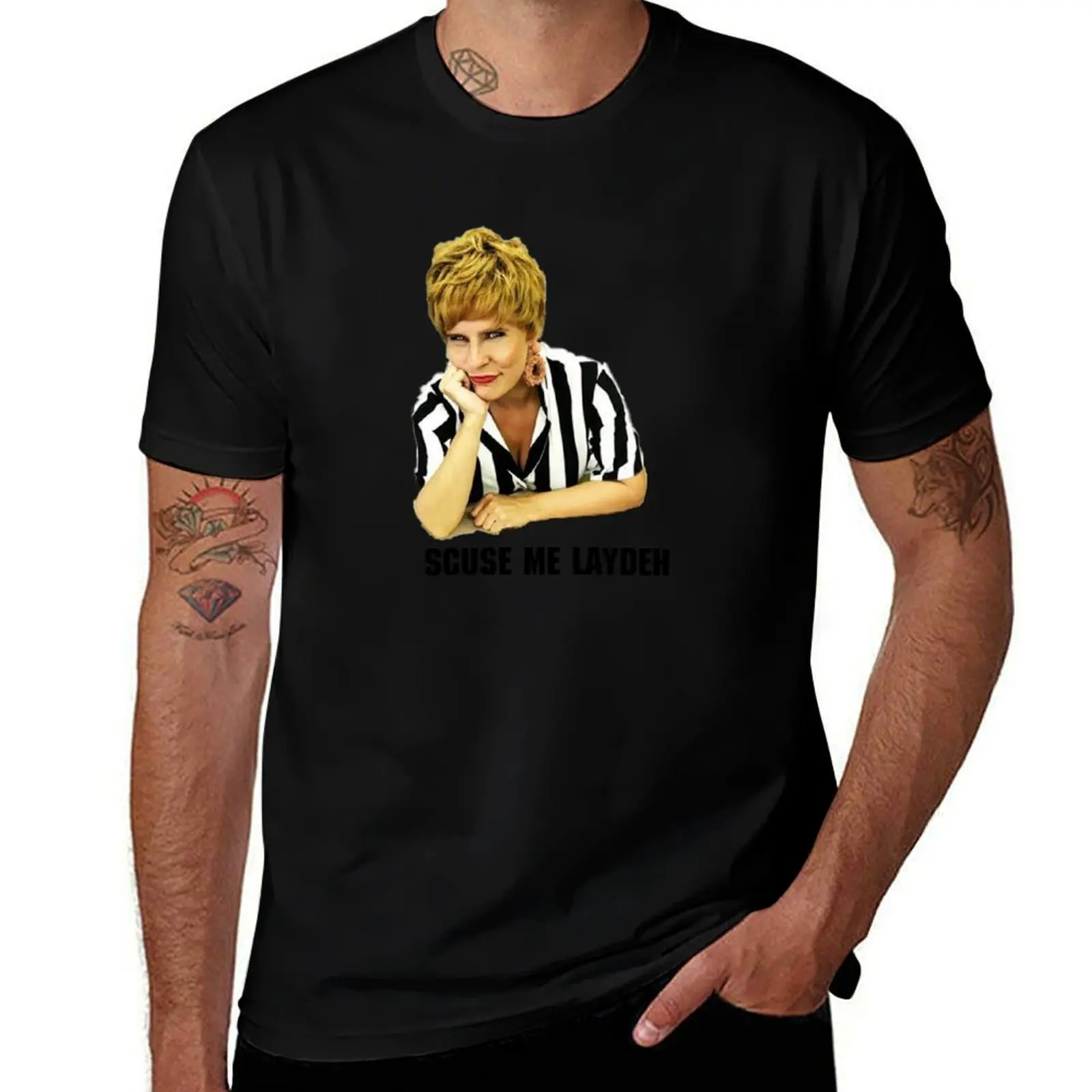 T-shirt décontracté de style streetwear de la boutique caritative Sue