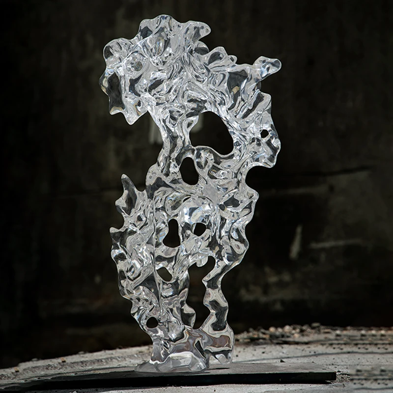 Beautiful Customized Clear Colorful Resin Home Decoration Sculpture