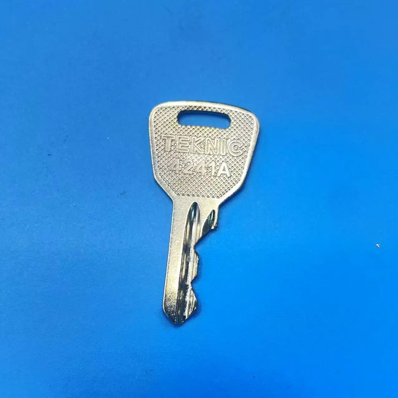 1/5/10 PCS 4241A Ignition Keys Compatible with Haulotte Ronis JLG Lift, 2440306540