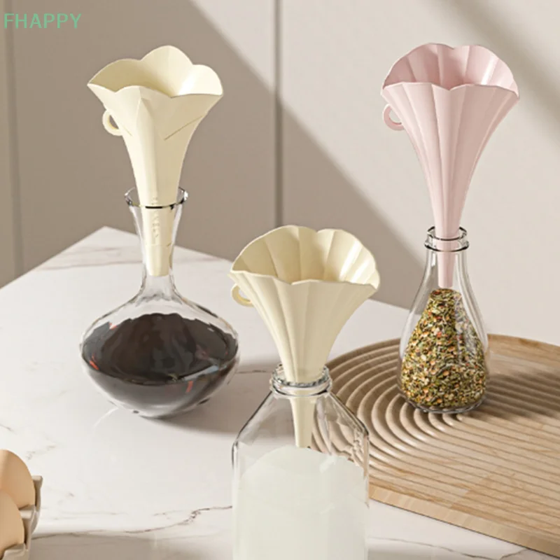 Multifunctional Funnel Silicone Collapsible Funnel Folding Portable Funnels Household Liquid Dispensing Kitchen Tools
