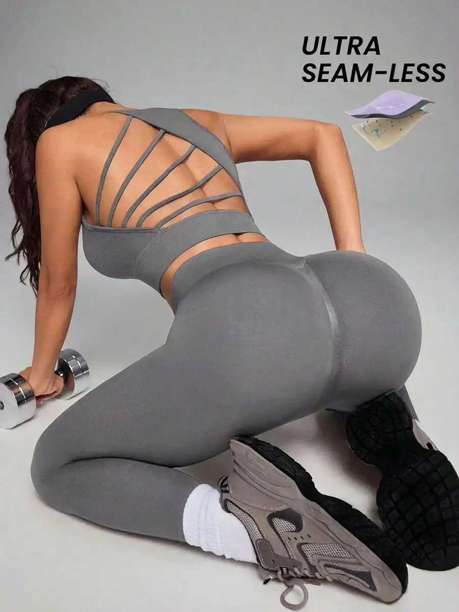

Womens Gray Seamless Sports Set With Cut Out Back Crop Top And High Waist Leggings