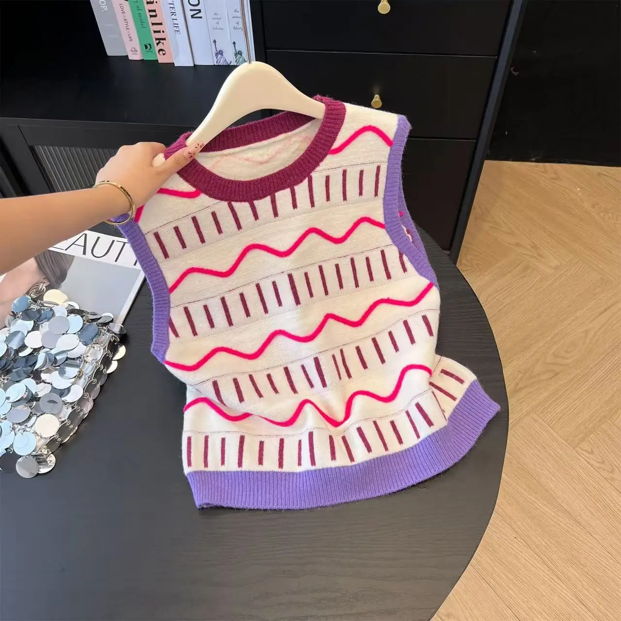 

Вязаный жилет в стиле ретро, женская весенне-осенняя верхняя одежда, многослойный свитер с дизайном Svel, жилет для колледжа