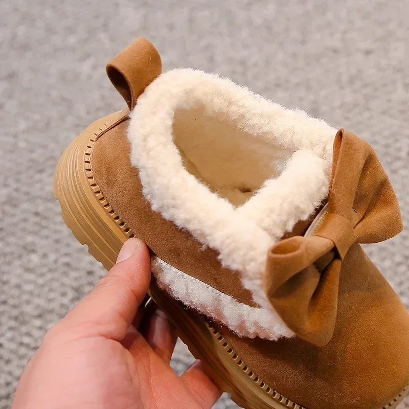 Botas cálidas con lazo grande para niñas, botas de princesa antideslizantes con gancho y bucle, moda para chicas, botas de nieve dulces y elegantes, invierno 2024