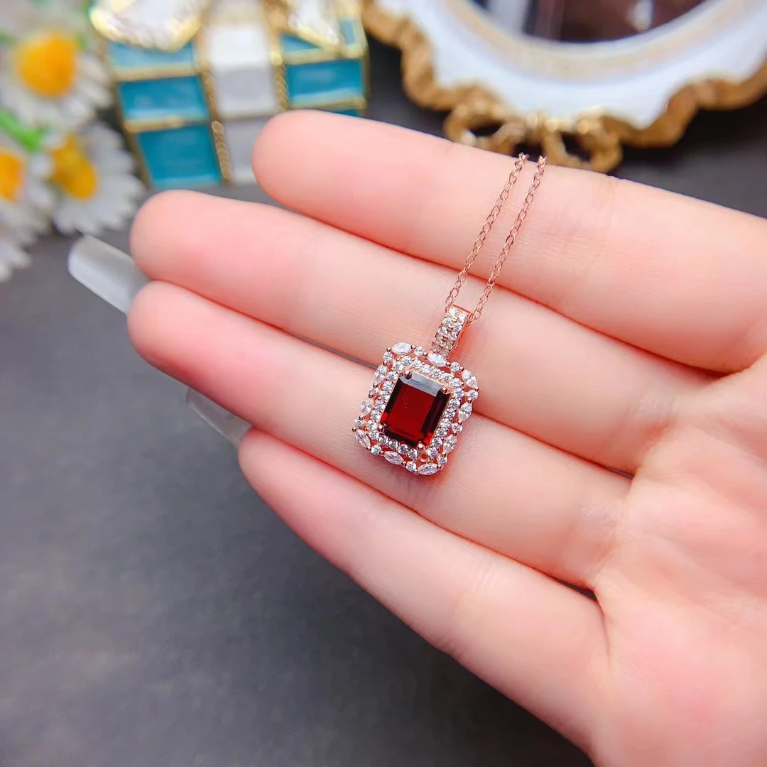 Classic Design Sterling Silver Garnet Pendant for Office Lady 7*9mm 2ct Natural Garnet Necklace Pendant Birthday Gift for Woman