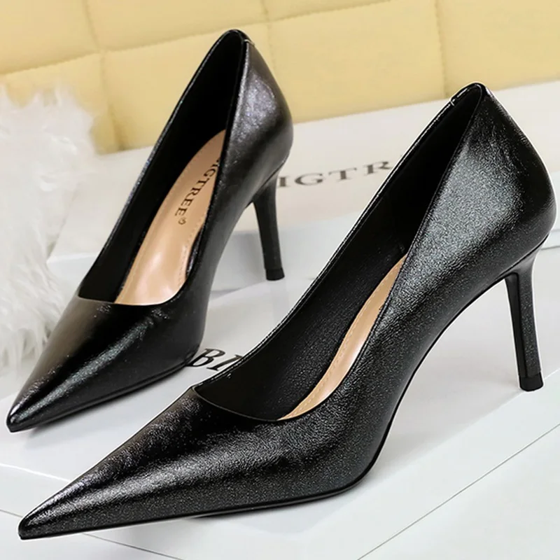 Western Style Retro Fashion Women Shoes 7cm Thin High Heels Shallow Pointed Toe Pumps Spring Autumn New Ladies Pumps Gold Silver