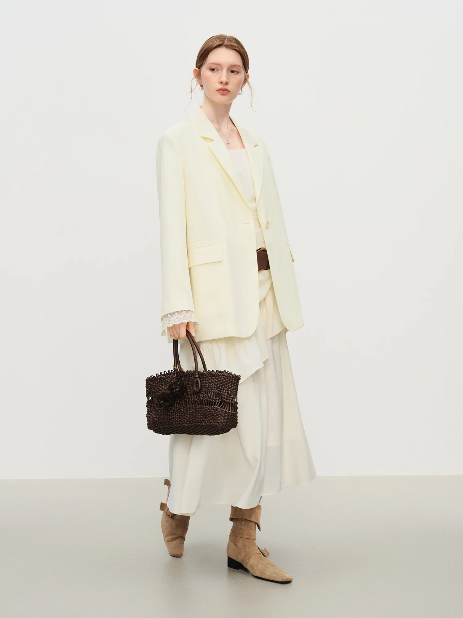 ​ FSLE Abito da sposa elegante 2025 Abito lungo da festa strutturato da donna Pieghe curate Sagome sagomata Abito con orlo asimmetrico ​