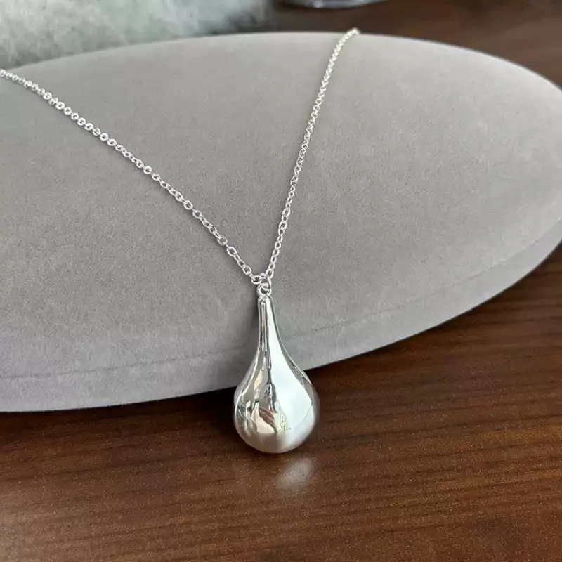 Fashion Metallic Water Drop Pendant Long Necklace For Women Creative New Designers Sweater Chain