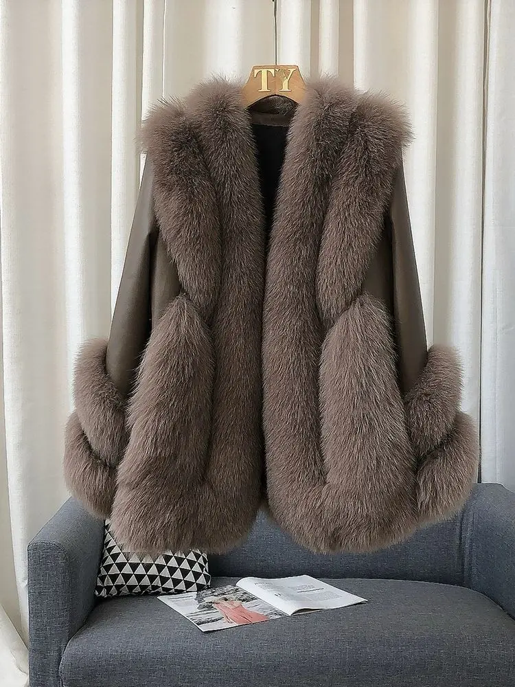 Whole Skin Fox Fur Grass Women's Mid length 2023 New Fur Integrated Sheep Skin White Duck Down Down Coat Winter