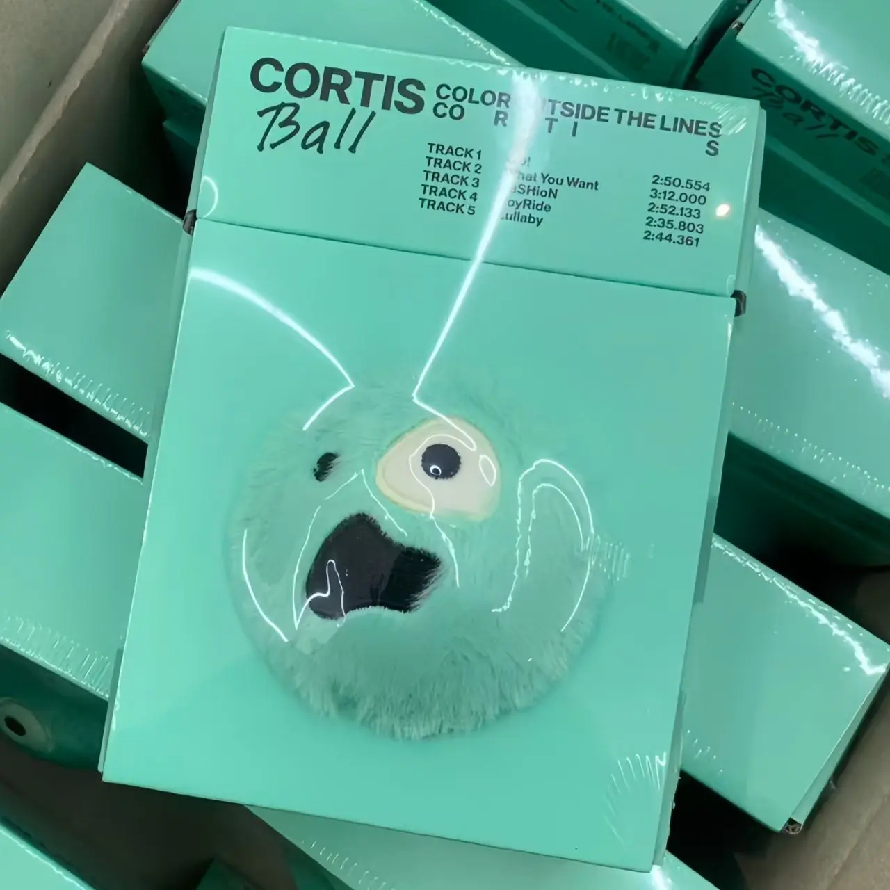 muneco-de-peluche-cortis-ball-version-nuevo-y-sin-usar-edicion-dorada-de-entrenamiento-del-propietario-sin-marca-modelo-cortis-debut-special