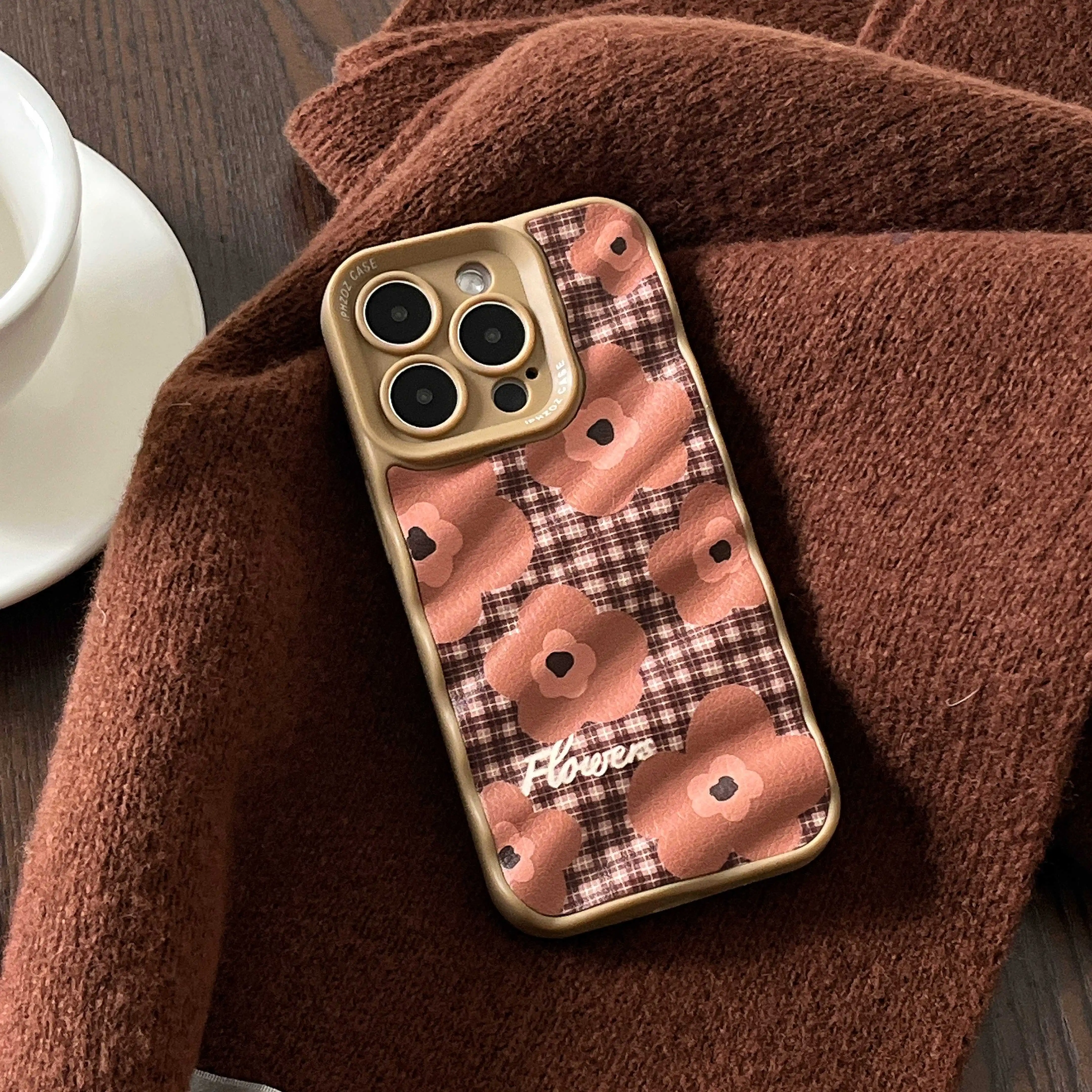 Wavy veneer flower pattern for iphone 14Promax 14 14Pro 13Promax 13Pro 13 11 15 15Promax 15Pro 12Promax Straight edge soft shell