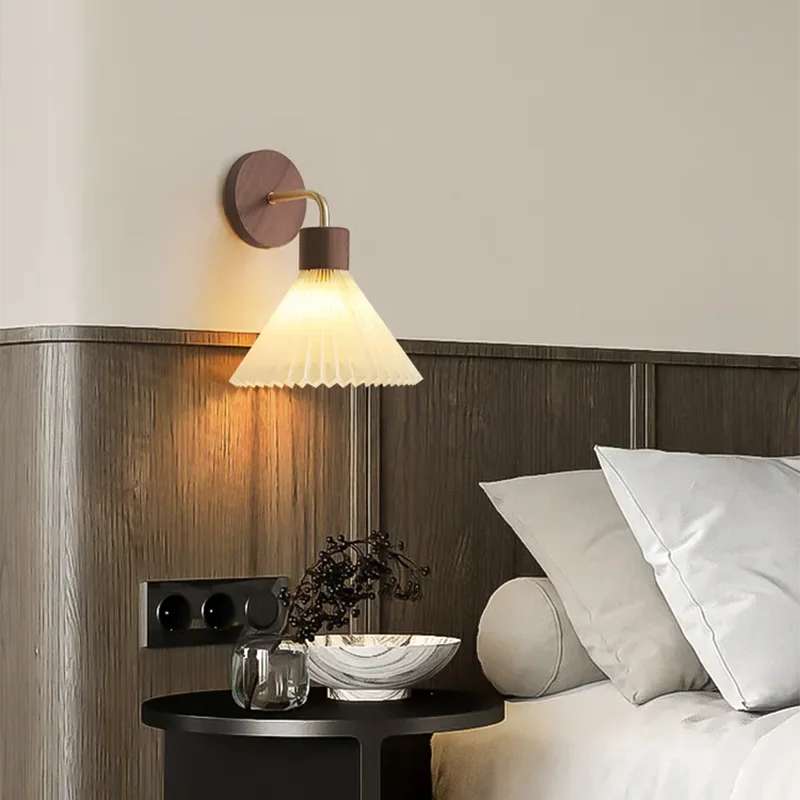 Nordic LED Wall Lamp Modern Wood Wall Light Indoor Lighting Room Decor Sconces For Bedside Bedroom Living Room Hotel E27 Bulb