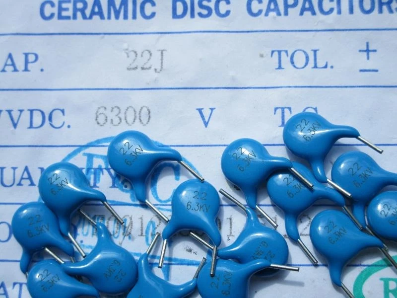 6kv 22pf High Voltage Ceramic Capacitors LCD Backlight High Voltage Plate NPO Material 5% Foot Distance 7.5