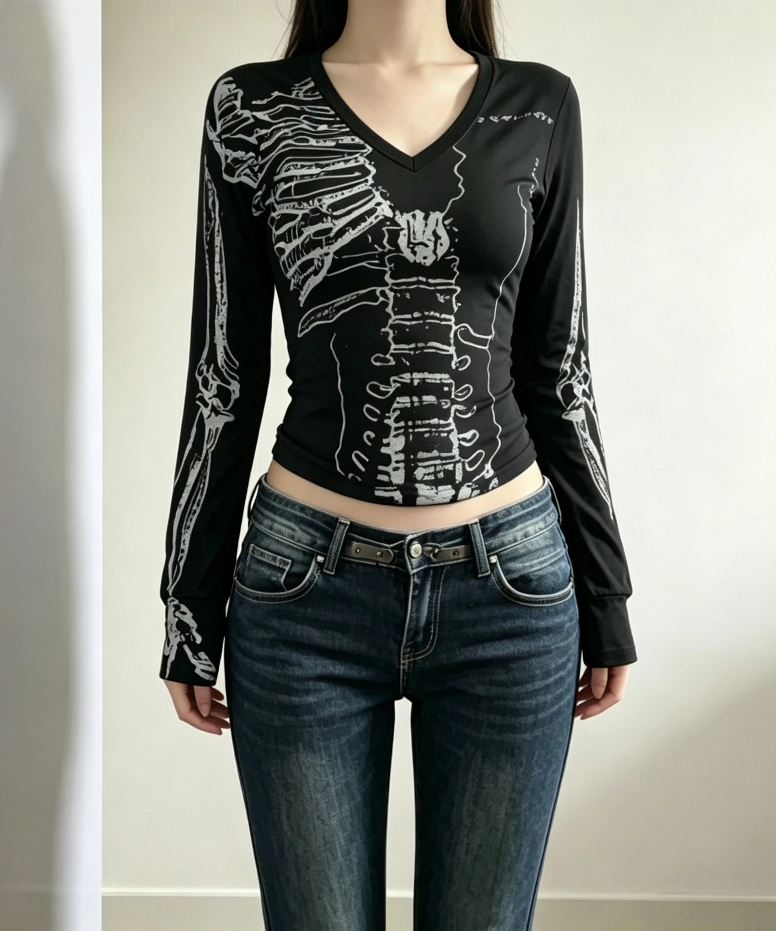 Spring American Retro Skull Printed Long Sleeve Tshirts Women V Neck Slim Fit Waist Base Tops Punk Dark Y2k Gothic Fashion Tees