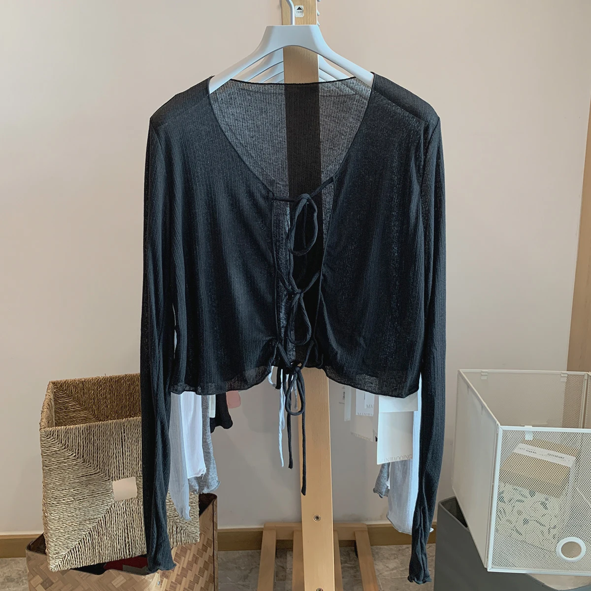 Cárdigan de punto fino para mujer, moda Primavera Verano, abrigo protector solar de manga larga con cordones, Tops cortos lisos simples y versátiles