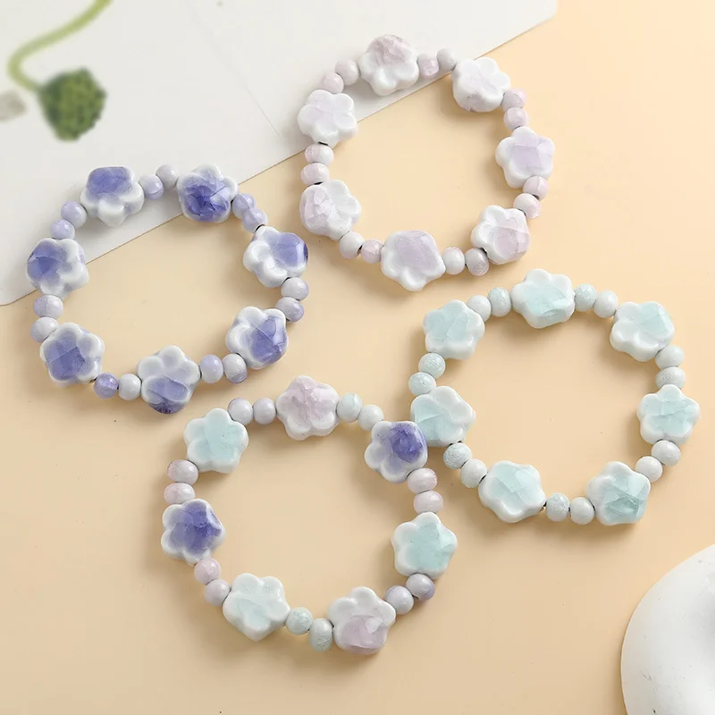 Simple and stylish multicolor star ceramic single-circle stretch bracelet elegant and attracts wealth a lucky gift accessory