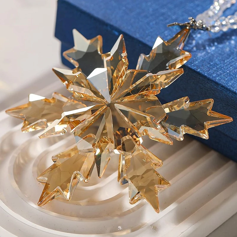 1pcs Christmas Crystal Snowflake Sun Catcher White Crystal Hanging Pendant for Tree Decor Car Party Balcony Xmas Gift Ornament