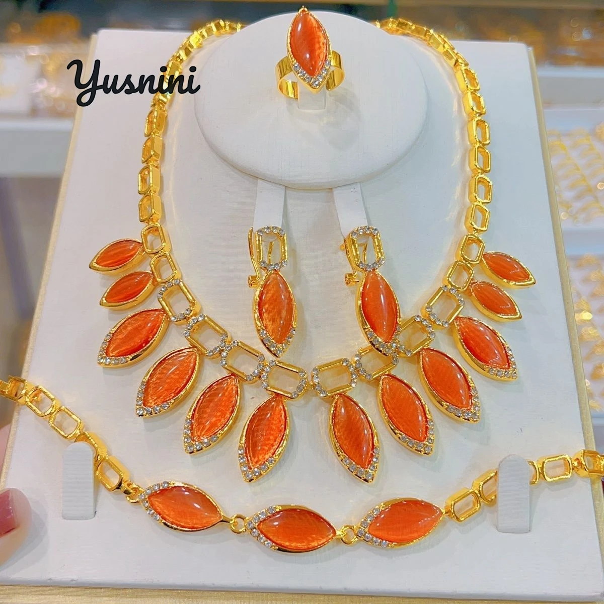 

Dubai Fashion Women's 24K Gold Plated Necklace Earrings Rings Bracelets Exquisite Engagement Party Jewelry Set for Lovers D11050