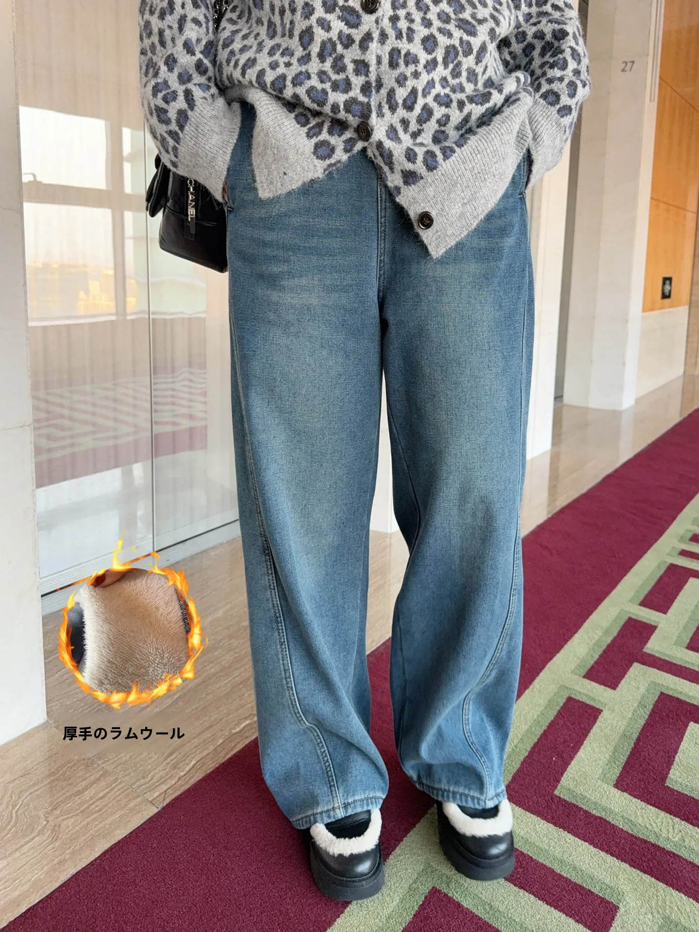 

VOGANA Large Size Women's American Style Fleece Lined Warm Denim Jeans with Lamb Fur Casual High Waist Straight Leg Pants