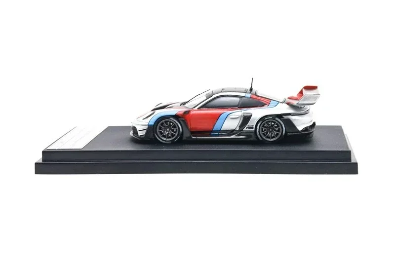 

HKM 1:64 GT3 R Rennsport White / Black / Silver Limited999 Model Car